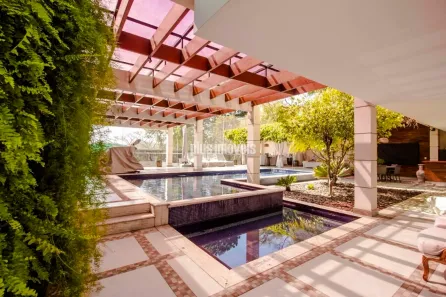 Sobrado com 5 Quartos à venda, 1200m² no Jardim Leonor, São Paulo