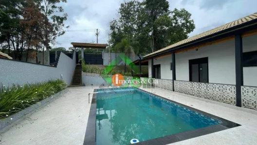 Fazenda/Sítio com 3 Quartos à venda, 198m² no Jardim Estância Brasil, Atibaia