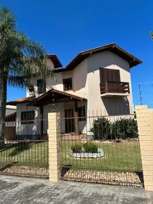 Casa com 3 Quartos à venda, 144m² no Centro, Tijucas