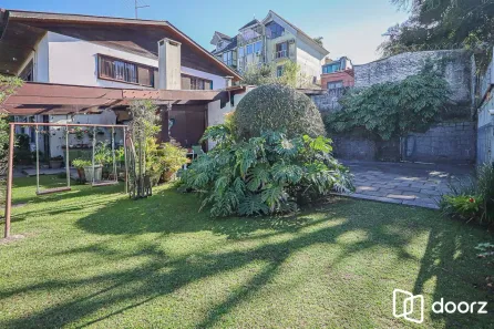 Casa com 6 Quartos à venda, 497m² no Pedra Redonda, Porto Alegre