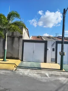 Casa com 2 Quartos à venda, 70m² no Siqueira, Fortaleza