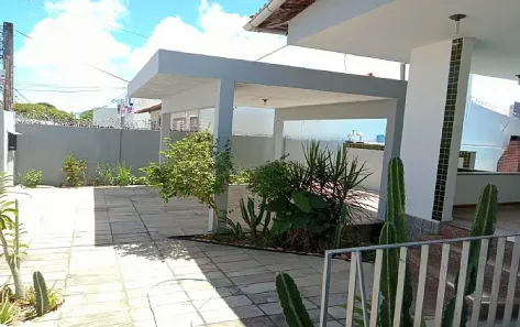 Casa com 6 Quartos à venda, 400m² no Capim Macio, Natal