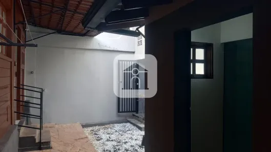 Casa com 3 Quartos para alugar, 180m² no Lídice, Uberlândia