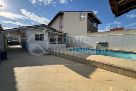 Casa com 3 Quartos à venda, 136m² no , Peruíbe