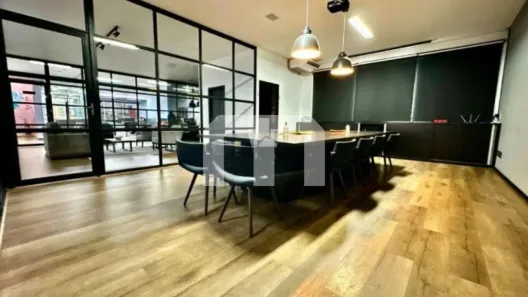 Prédio Comercial à venda, 2000m² no Quarta Parada, São Paulo