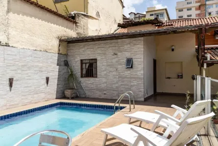Casa com 3 Quartos à venda, 190m² no Alto Caiçaras, Belo Horizonte