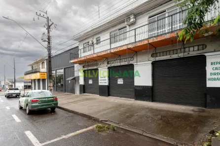 Galpão/Depósito/Armazém com 4 Quartos para alugar, 300m² no Zona 06, Maringá