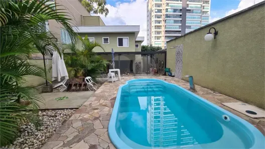 Sobrado com 4 Quartos à venda, 298m² no Santa Teresinha, São Paulo