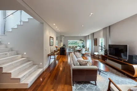 Casa de Condomínio com 3 Quartos à venda, 297m² no São Braz, Curitiba