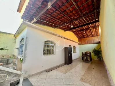 Casa com 3 Quartos à venda, 200m² no Planalto, São Joaquim de Bicas