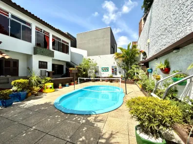 Casa com 4 Quartos à venda, 286m² no Jardim Algarve, Alvorada