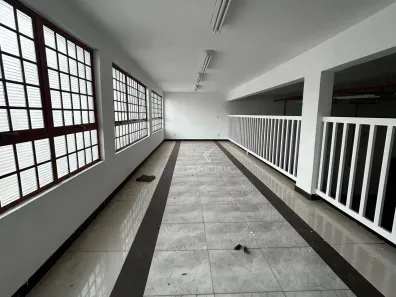 Galpão/Depósito/Armazém para venda ou aluguel, 240m² no Jardim Paulicéia, Campinas