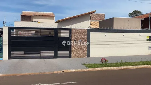 Casa com 3 Quartos à venda, 266m² no Panorama, Campo Grande