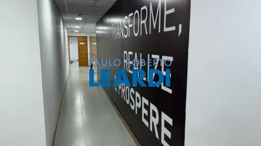 Ponto Comercial para alugar, 925m² no República, São Paulo