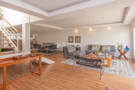 Casa com 4 Quartos à venda, 291m² no Chácara das Pedras, Porto Alegre