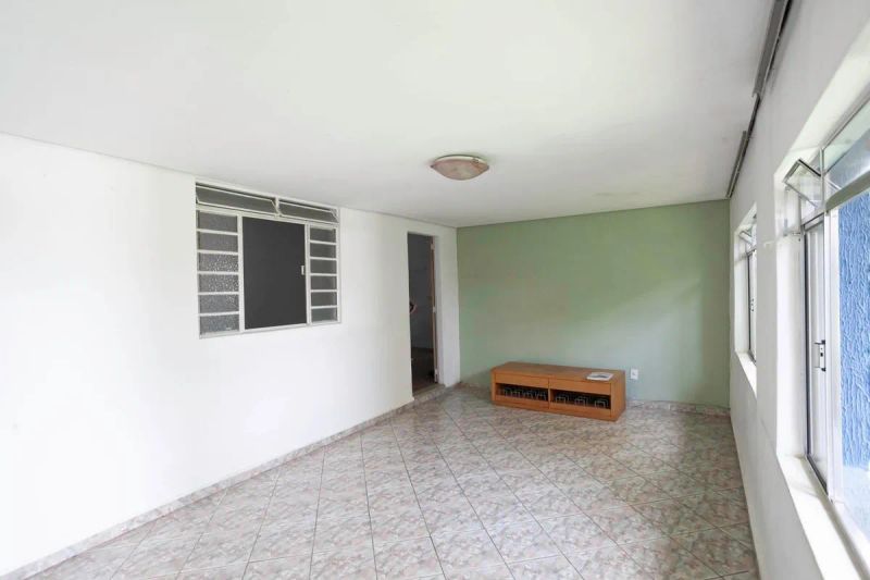 Casa com 2 quartos — Havaí, Belo Horizonte