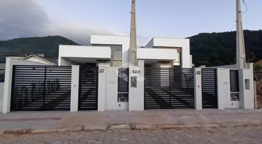 Casa com 3 Quartos à venda, 95m² no Alto São Bento, Itapema