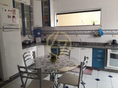 Casa com 3 Quartos à venda, 345m² no Jardim Ferrari, Itapeva