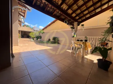 Casa com 3 Quartos à venda, 270m² no Vila São José, Itapetininga
