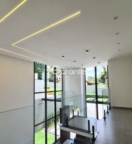 Casa de Condomínio com 3 Quartos à venda, 200m² no Vila Santista, Atibaia