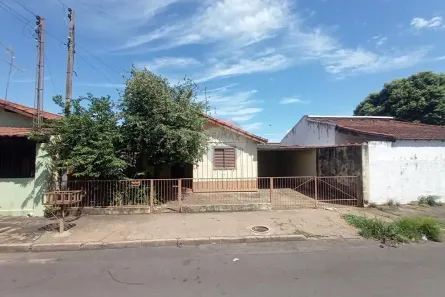 Casa com 2 Quartos à venda, 95m² no Labaté, Lins