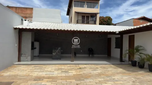 Casa com 4 Quartos à venda, 349m² no Jardim Panorama, Montes Claros