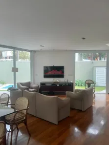 Sobrado com 3 Quartos à venda, 242m² no Sumaré, São Paulo