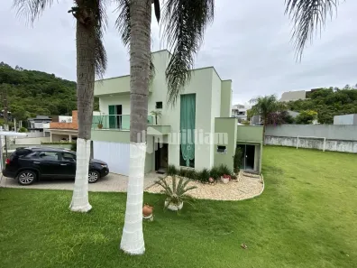 Casa com 4 Quartos à venda, 270m² no Souza Cruz, Brusque