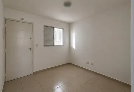 Kitnet com 1 Quarto para alugar, 30m² no Vila Bertioga, São Paulo