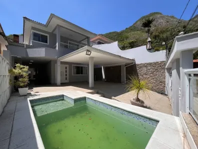 Casa com 4 Quartos à venda, 295m² no Itacoatiara, Niterói