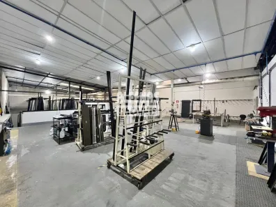 Galpão/Depósito/Armazém para alugar, 940m² no Darcy Vargas, Contagem