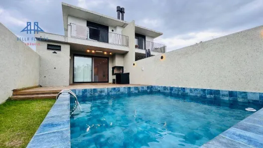Casa com 3 Quartos à venda, 240m² no Córrego Grande, Florianópolis