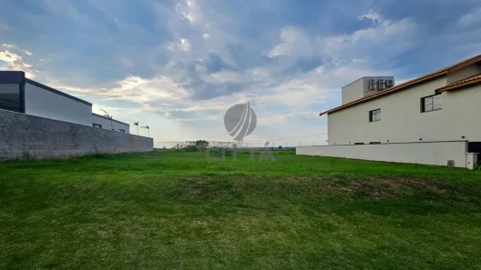 Lote/Terreno à venda, 840m² no Residencial Haras Patente, Jaguariúna