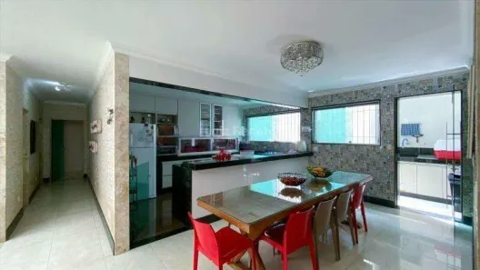 Casa com 4 Quartos à venda, 262m² no Colégio Batista, Belo Horizonte