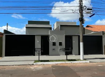 Casa com 3 Quartos à venda, 100m² no Recanto dos Pássaros, Campo Grande
