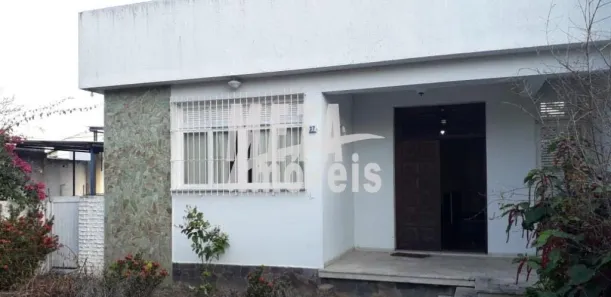 Casa com 4 Quartos à venda, 130m² no Jardim Lagoa das Pedras, Campos dos Goytacazes