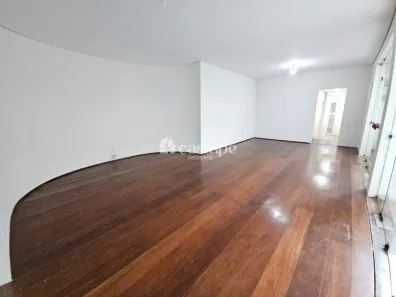 Casa com 3 Quartos à venda, 200m² no Embaré, Santos
