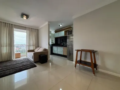 Apartamento com 3 Quartos para alugar, 66m² no Aurora, Londrina
