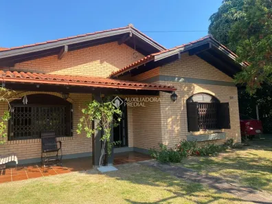 Casa com 3 Quartos à venda, 245m² no Centro, Garopaba