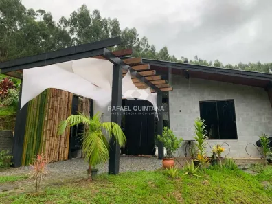 Lote/Terreno à venda, 130m² no Área Rural, Águas Mornas