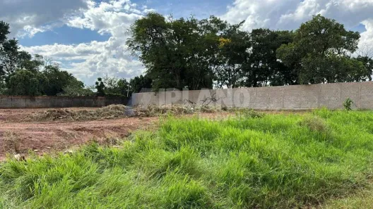 Lote/Terreno à venda, 2000m² no Jardim Santa Adélia, Araraquara