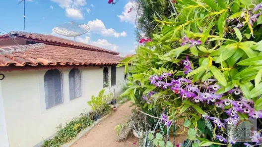 Fazenda/Sítio com 3 Quartos à venda, 200m² no Jardim Centenário, Atibaia