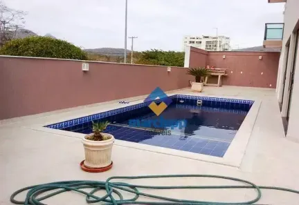 Casa com 4 Quartos à venda, 330m² no Camboinhas, Niterói
