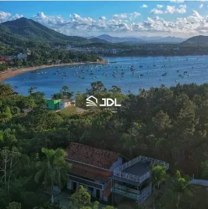 Casa com 4 Quartos à venda, 350m² no Armação, Penha