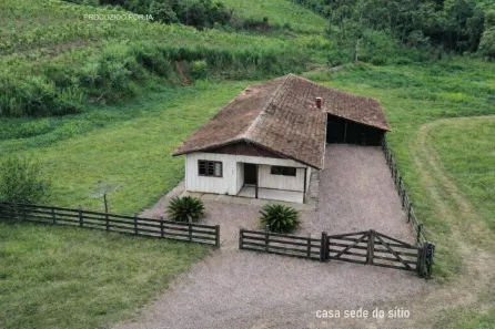 Fazenda/Sítio com 4 Quartos à venda, 76650m² no , Agronômica