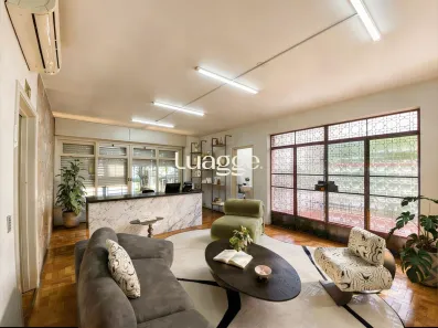Casa com 3 Quartos para alugar, 220m² no Moinhos de Vento, Porto Alegre