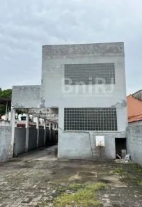 Prédio Comercial para alugar, 352m² no Penha, Rio de Janeiro