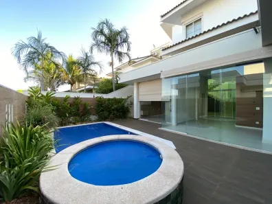 Casa de Condomínio com 3 Quartos à venda, 310m² no Nova Uberlândia, Uberlândia