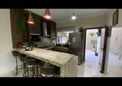 Sobrado com 3 Quartos à venda, 260m² no Parque Novo Mundo, Americana