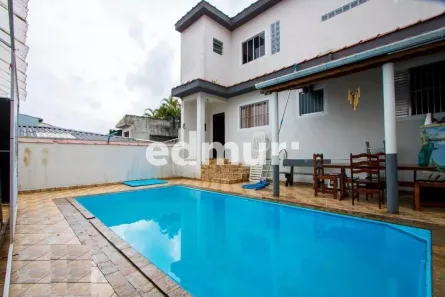 Sobrado com 4 Quartos à venda, 224m² no Parque Novo Oratório, Santo André